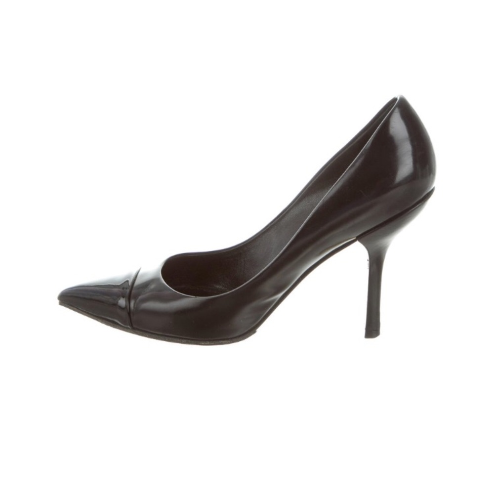 Authentic Louis Vuitton Cap Toe Black Pumps